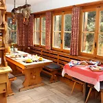 Arche De Noe Alojamento de Acomodação e Pequeno-almoço Verbier