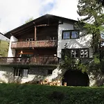 Alojamento de Acomodação e Pequeno-almoço Arche De Noe